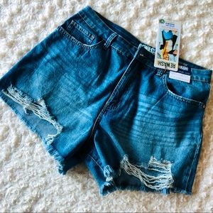 Cut off Jean shorts 🩳